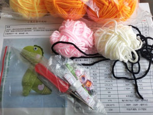 Wool little dinosaur handmade DIY material package